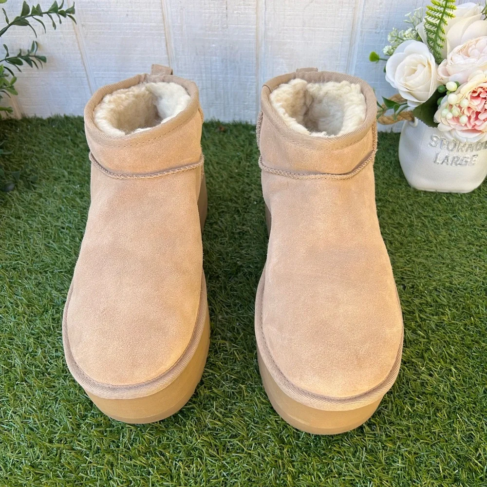 UGG women Ultra Mini Platform Size 9 gently used Color: Sand